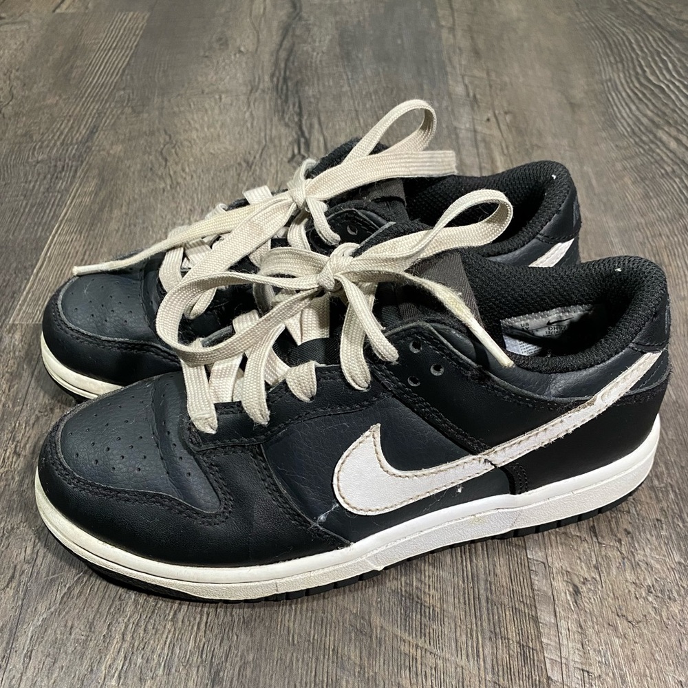 NIKE Dunk Reverse Panda Sneakers
